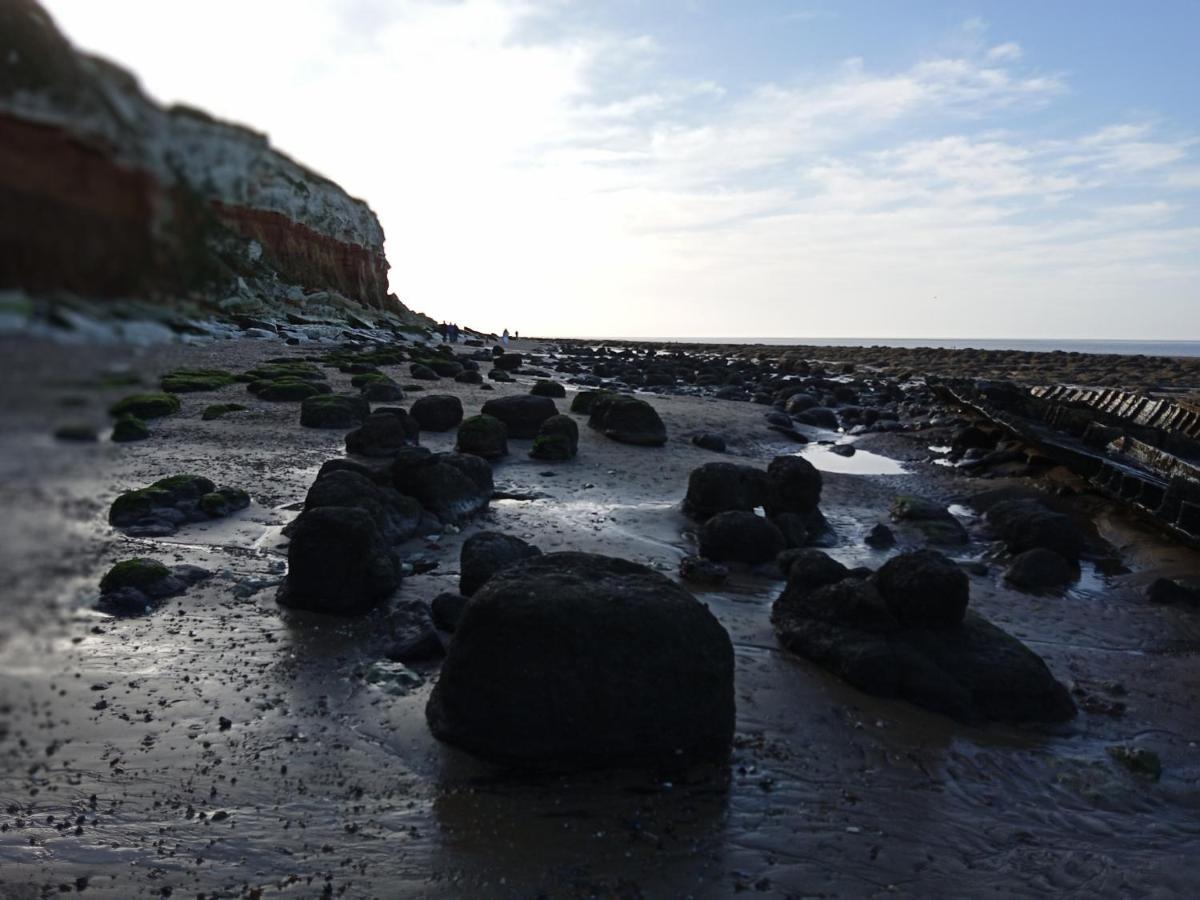 Вилла Manor Park Hunstanton Pets Go Free Linen Included Экстерьер фото